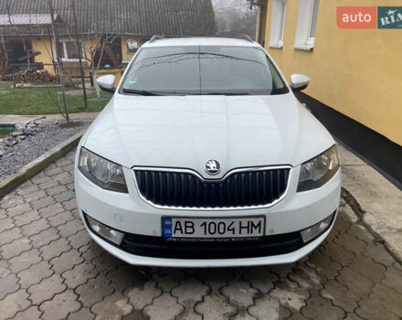 Белый Шкода Октавия, объемом двигателя 1.6 л и пробегом 273 тыс. км за 12399 $, фото 2 на Automoto.ua