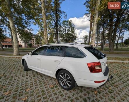 Білий Шкода Октавія, об'ємом двигуна 1.6 л та пробігом 267 тис. км за 12500 $, фото 4 на Automoto.ua