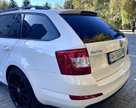 Білий Шкода Октавія, об'ємом двигуна 1.6 л та пробігом 189 тис. км за 10400 $, фото 6 на Automoto.ua