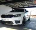 Белый Шкода Октавия, объемом двигателя 2 л и пробегом 307 тыс. км за 13500 $, фото 1 на Automoto.ua