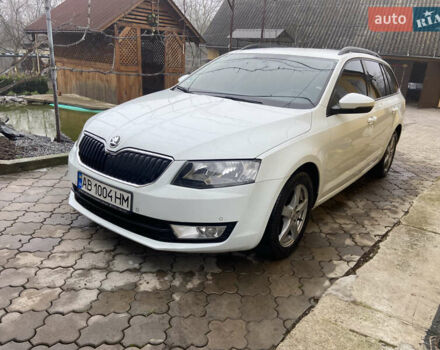 Белый Шкода Октавия, объемом двигателя 1.6 л и пробегом 273 тыс. км за 12399 $, фото 3 на Automoto.ua