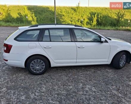 Белый Шкода Октавия, объемом двигателя 1.6 л и пробегом 330 тыс. км за 8750 $, фото 8 на Automoto.ua