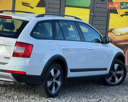 Білий Шкода Октавія, об'ємом двигуна 2 л та пробігом 234 тис. км за 14999 $, фото 29 на Automoto.ua