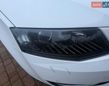 Белый Шкода Октавия, объемом двигателя 1.97 л и пробегом 300 тыс. км за 12500 $, фото 3 на Automoto.ua