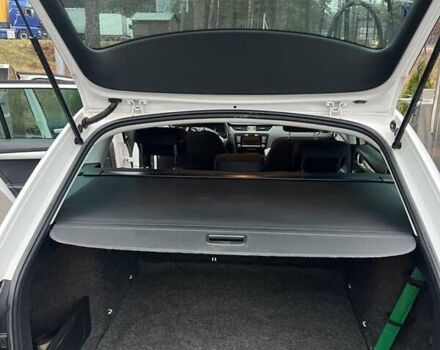 Білий Шкода Октавія, об'ємом двигуна 1.6 л та пробігом 305 тис. км за 11400 $, фото 12 на Automoto.ua