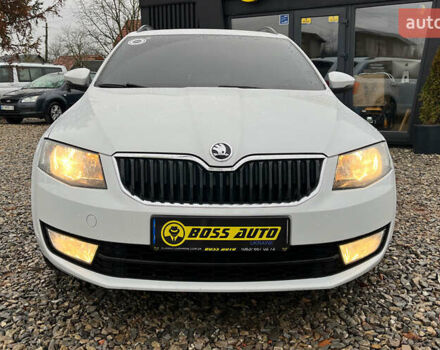 Белый Шкода Октавия, объемом двигателя 1.6 л и пробегом 260 тыс. км за 10999 $, фото 1 на Automoto.ua