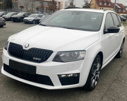 Белый Шкода Октавия, объемом двигателя 2 л и пробегом 74 тыс. км за 6000 $, фото 1 на Automoto.ua