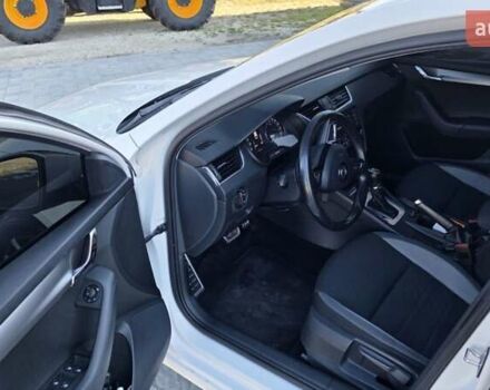 Білий Шкода Октавія, об'ємом двигуна 2 л та пробігом 230 тис. км за 12300 $, фото 9 на Automoto.ua
