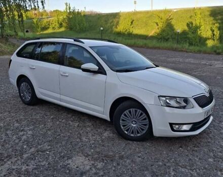 Белый Шкода Октавия, объемом двигателя 1.6 л и пробегом 330 тыс. км за 8750 $, фото 11 на Automoto.ua