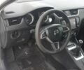 Белый Шкода Октавия, объемом двигателя 1.6 л и пробегом 317 тыс. км за 10500 $, фото 1 на Automoto.ua