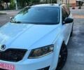 Белый Шкода Октавия, объемом двигателя 1.6 л и пробегом 245 тыс. км за 10800 $, фото 1 на Automoto.ua