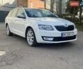 Белый Шкода Октавия, объемом двигателя 1.6 л и пробегом 243 тыс. км за 10250 $, фото 1 на Automoto.ua