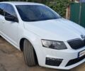 Белый Шкода Октавия, объемом двигателя 2 л и пробегом 270 тыс. км за 13499 $, фото 1 на Automoto.ua