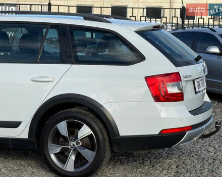 Білий Шкода Октавія, об'ємом двигуна 2 л та пробігом 234 тис. км за 14999 $, фото 23 на Automoto.ua