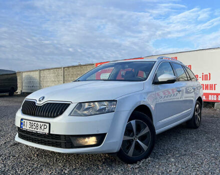 Белый Шкода Октавия, объемом двигателя 1.6 л и пробегом 307 тыс. км за 9900 $, фото 2 на Automoto.ua