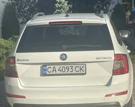 Шкода Октавия 2015 в Черкассах на Automoto.ua Белый Шкода Октавия, объемом двигателя 1.6 л и пробегом 287 тыс. км за 10300 $, фото 6 на Automoto.ua
