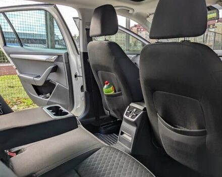 Білий Шкода Октавія, об'ємом двигуна 1.6 л та пробігом 267 тис. км за 12500 $, фото 13 на Automoto.ua