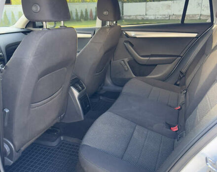 Білий Шкода Октавія, об'ємом двигуна 1.97 л та пробігом 225 тис. км за 12600 $, фото 38 на Automoto.ua