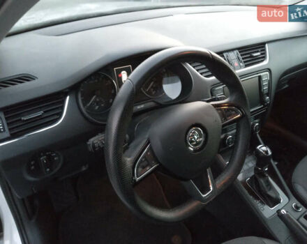 Белый Шкода Октавия, объемом двигателя 1.4 л и пробегом 237 тыс. км за 12800 $, фото 16 на Automoto.ua