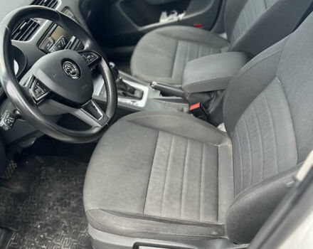 Белый Шкода Октавия, объемом двигателя 1.97 л и пробегом 286 тыс. км за 12500 $, фото 3 на Automoto.ua