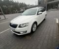 Белый Шкода Октавия, объемом двигателя 1.6 л и пробегом 307 тыс. км за 10700 $, фото 1 на Automoto.ua