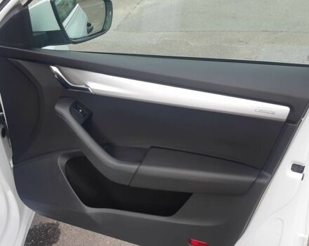 Белый Шкода Октавия, объемом двигателя 1.6 л и пробегом 317 тыс. км за 9100 $, фото 8 на Automoto.ua