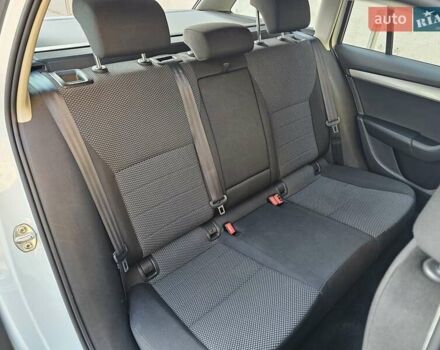 Белый Шкода Октавия, объемом двигателя 1.97 л и пробегом 249 тыс. км за 13999 $, фото 52 на Automoto.ua