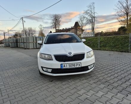 Шкода Октавия 2015 в Калуше на Automoto.ua Белый Шкода Октавия, объемом двигателя 0 л и пробегом 300 тыс. км за 11250 $, фото 1 на Automoto.ua