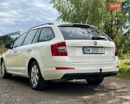 Білий Шкода Октавія, об'ємом двигуна 1.6 л та пробігом 231 тис. км за 10500 $, фото 4 на Automoto.ua