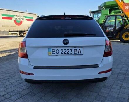 Білий Шкода Октавія, об'ємом двигуна 2 л та пробігом 230 тис. км за 12300 $, фото 3 на Automoto.ua