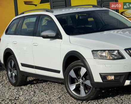 Білий Шкода Октавія, об'ємом двигуна 2 л та пробігом 234 тис. км за 14999 $, фото 16 на Automoto.ua