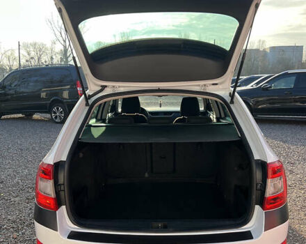 Белый Шкода Октавия, объемом двигателя 1.6 л и пробегом 307 тыс. км за 9900 $, фото 21 на Automoto.ua