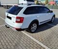 Білий Шкода Октавія, об'ємом двигуна 2 л та пробігом 202 тис. км за 16555 $, фото 8 на Automoto.ua
