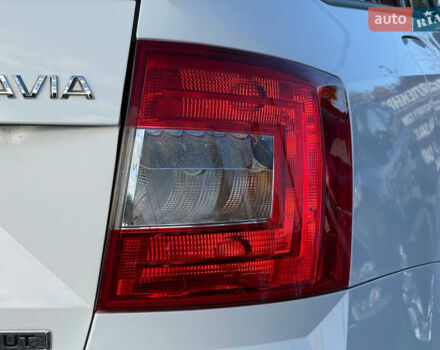 Білий Шкода Октавія, об'ємом двигуна 2 л та пробігом 234 тис. км за 14999 $, фото 31 на Automoto.ua