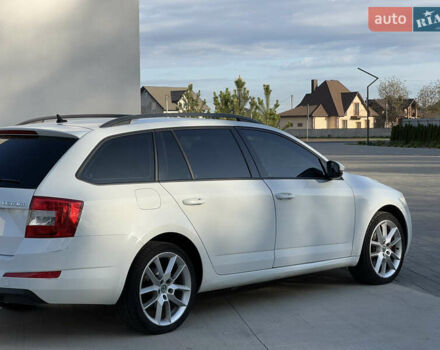 Білий Шкода Октавія, об'ємом двигуна 1.97 л та пробігом 225 тис. км за 12600 $, фото 13 на Automoto.ua