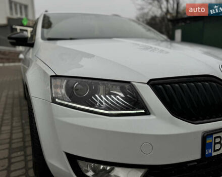 Белый Шкода Октавия, объемом двигателя 1.6 л и пробегом 253 тыс. км за 10500 $, фото 6 на Automoto.ua