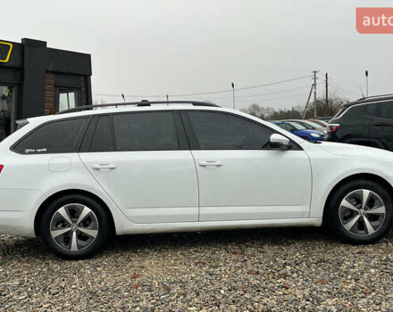 Белый Шкода Октавия, объемом двигателя 1.6 л и пробегом 260 тыс. км за 10999 $, фото 7 на Automoto.ua