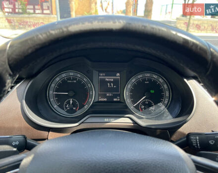 Білий Шкода Октавія, об'ємом двигуна 1.97 л та пробігом 245 тис. км за 12500 $, фото 8 на Automoto.ua