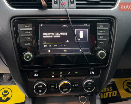 Белый Шкода Октавия, объемом двигателя 1.6 л и пробегом 260 тыс. км за 10999 $, фото 12 на Automoto.ua