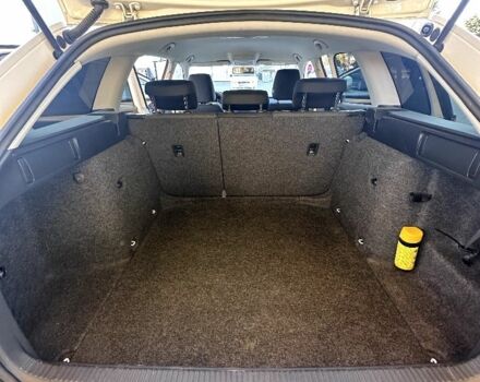 Білий Шкода Октавія, об'ємом двигуна 1.6 л та пробігом 189 тис. км за 10400 $, фото 13 на Automoto.ua