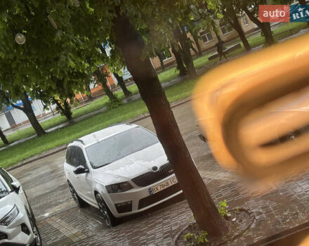 Белый Шкода Октавия, объемом двигателя 1.97 л и пробегом 287 тыс. км за 16000 $, фото 4 на Automoto.ua