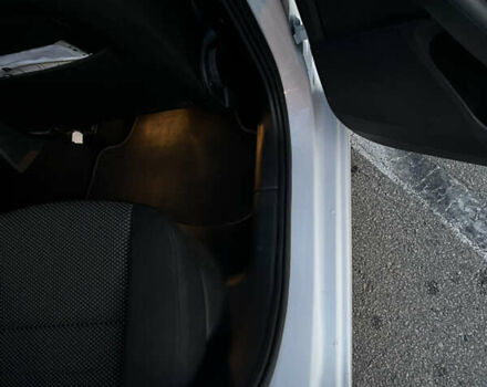 Белый Шкода Октавия, объемом двигателя 1.6 л и пробегом 243 тыс. км за 11000 $, фото 16 на Automoto.ua