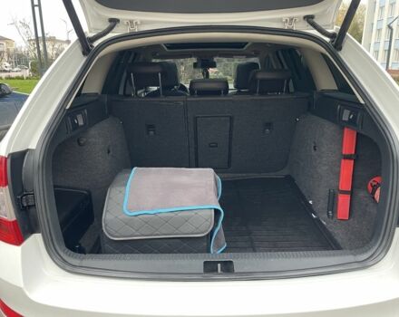 Белый Шкода Октавия, объемом двигателя 2 л и пробегом 284 тыс. км за 14900 $, фото 15 на Automoto.ua