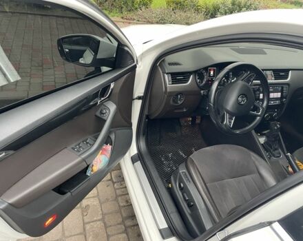 Белый Шкода Октавия, объемом двигателя 2 л и пробегом 284 тыс. км за 14900 $, фото 8 на Automoto.ua