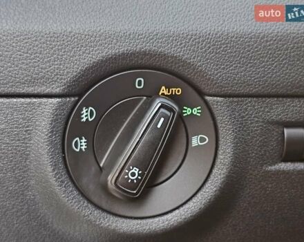 Белый Шкода Октавия, объемом двигателя 1.97 л и пробегом 249 тыс. км за 13999 $, фото 35 на Automoto.ua