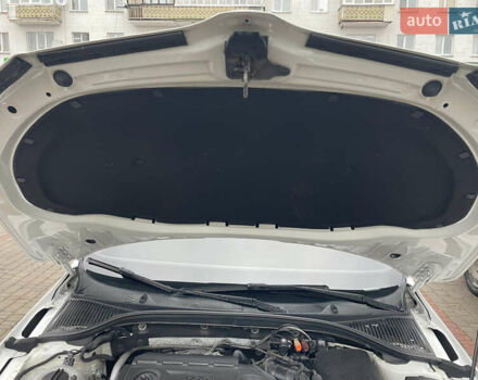 Білий Шкода Октавія, об'ємом двигуна 1.97 л та пробігом 284 тис. км за 14700 $, фото 13 на Automoto.ua