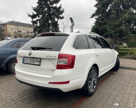Белый Шкода Октавия, объемом двигателя 2 л и пробегом 284 тыс. км за 14900 $, фото 3 на Automoto.ua