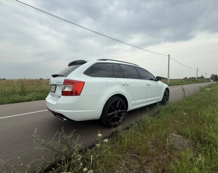 Белый Шкода Октавия, объемом двигателя 2 л и пробегом 290 тыс. км за 12100 $, фото 1 на Automoto.ua