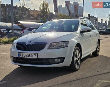Белый Шкода Октавия, объемом двигателя 1.6 л и пробегом 305 тыс. км за 9200 $, фото 1 на Automoto.ua