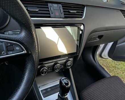 Білий Шкода Октавія, об'ємом двигуна 1.6 л та пробігом 263 тис. км за 12100 $, фото 24 на Automoto.ua